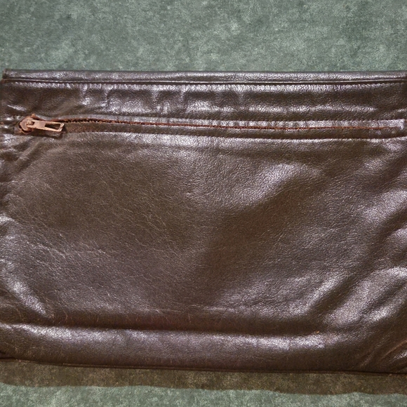 Vintage 70s Dark Green Leather Woodward and Lothrop Envelope Purse - Picture 11 of 12